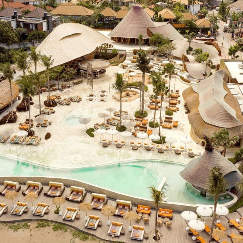 MARI BEACH CLUB